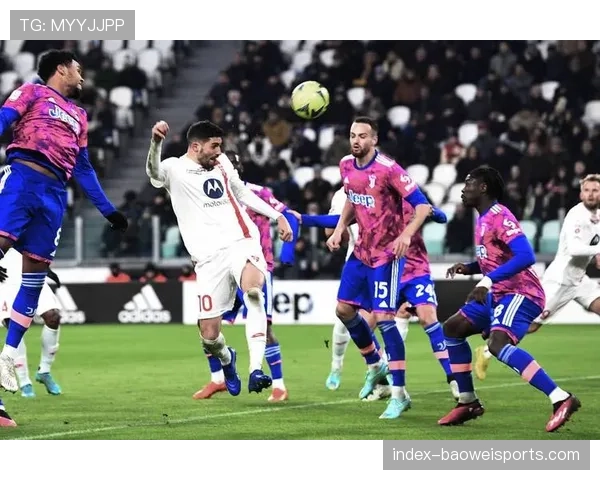 比利亚雷亚尔进攻层次：米考塔泽传射展现前场配合默契